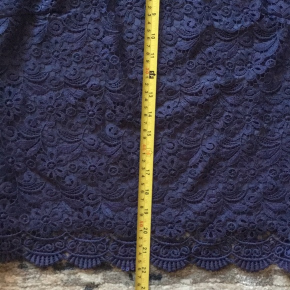 Uniqlo Floral Tops size medium - Picture 5 of 9